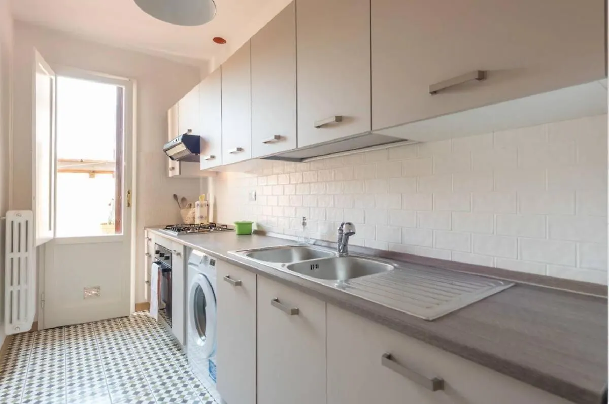 Airy One Bedroom With Terrace Near Palazzo Pitti Florence Italy