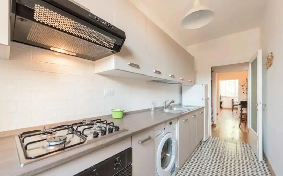 Airy One Bedroom With Terrace Near Palazzo Pitti Florence
